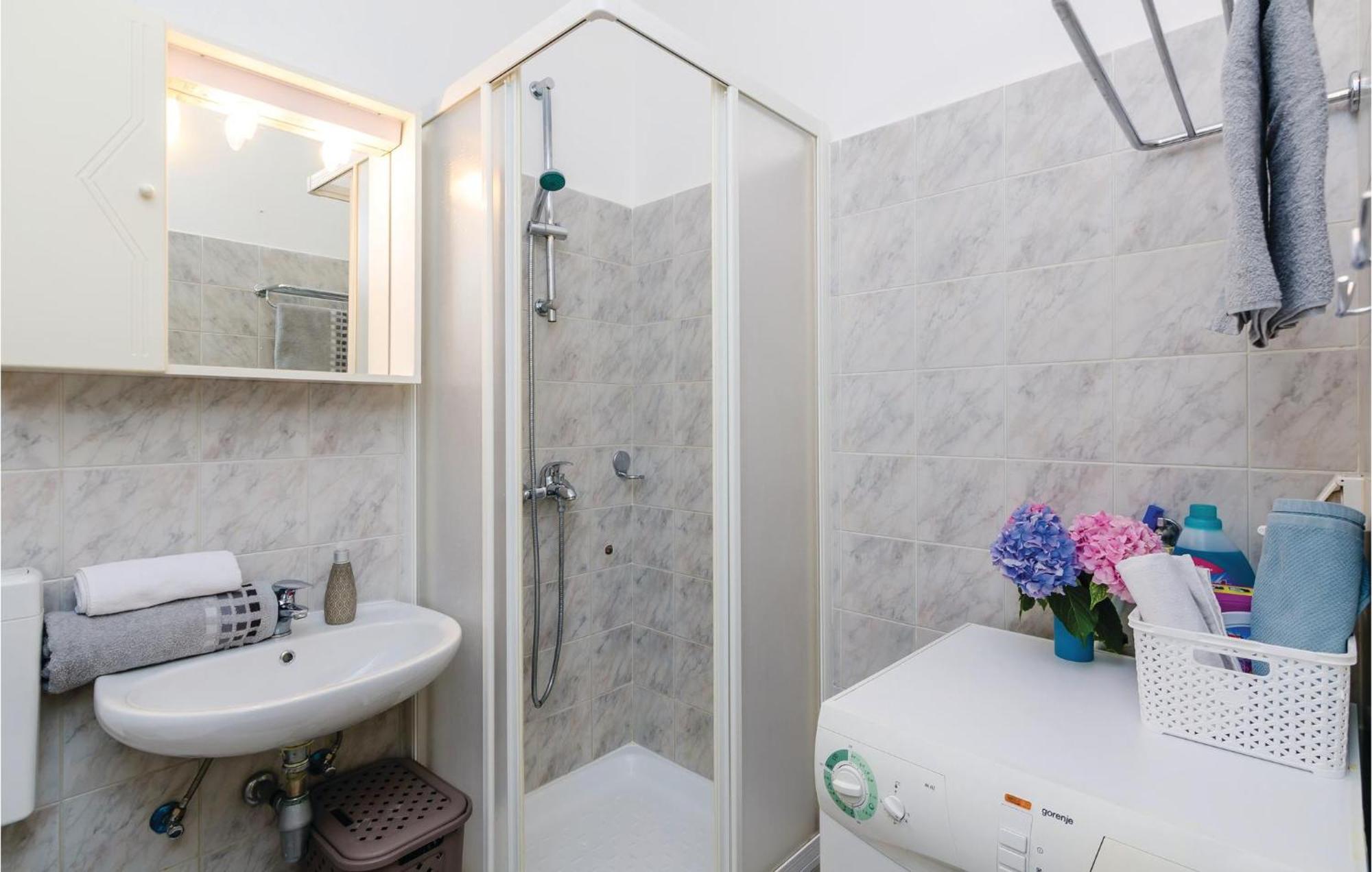 Pet Friendly Apartment In Bosanka With Kitchen Дубровник Екстер'єр фото